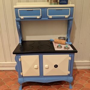 American girl Kits' Cook stove